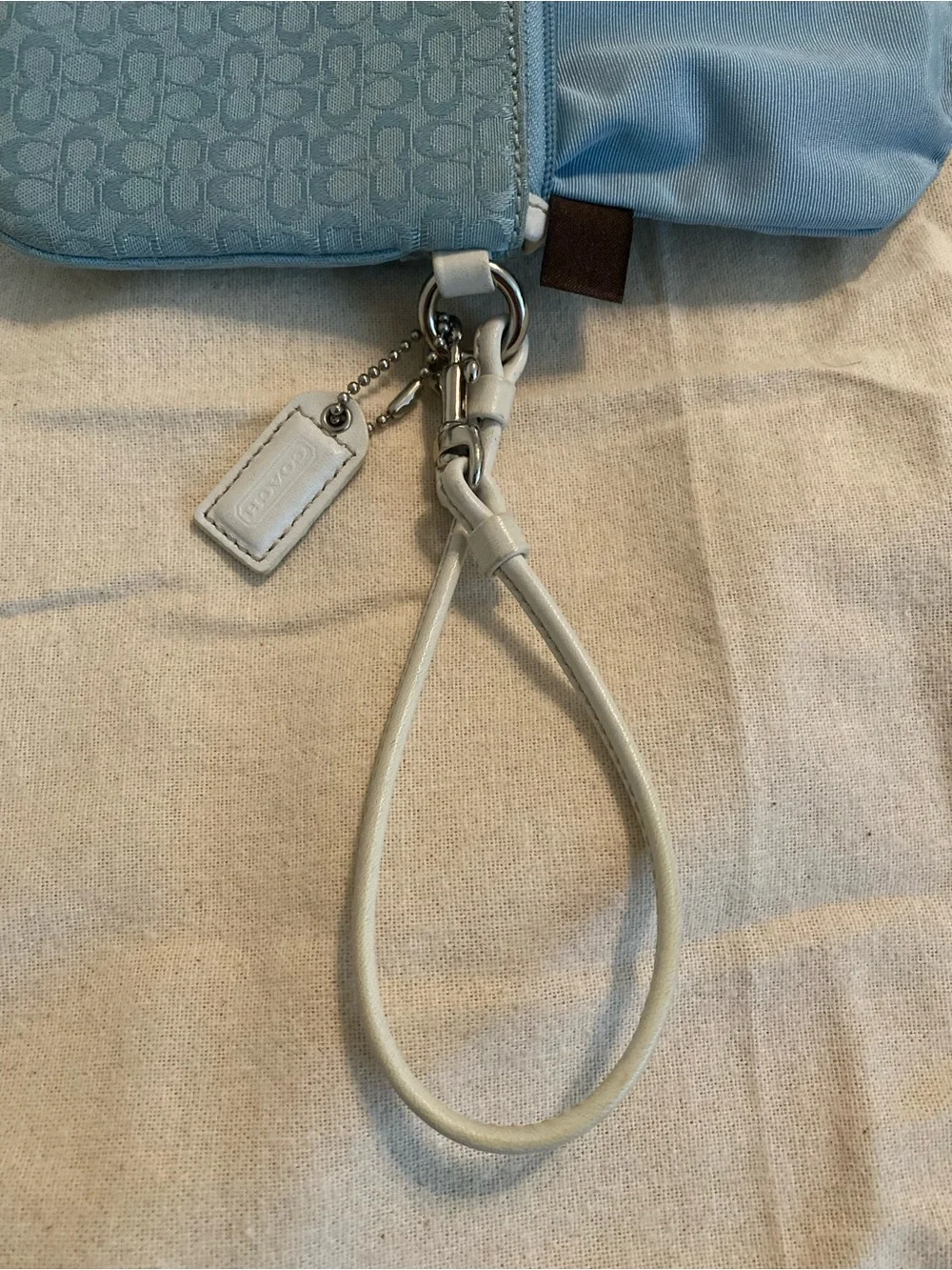 Authentic Coach Soho Signature C Shoulder Bag & Matching Wristlet Set F10926